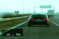 Divoká jazda po diaľnici D1: Američan ukázal policajtom obscénne gesto a unikal rýchlosťou 221 km/h