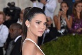 Kendall Jenner nachytali na verejnosti s novým frajerom: Je to úspešný športovec!