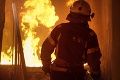 V londýnskej bytovke vypukol požiar: S plameňmi bojovalo vyše 100 hasičov