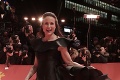 Odštartoval filmový festival Berlinale: Celebrity predviedli svoje róby na červenom koberci