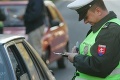 Policajti vopred ohlásili kontrolu: Stovky vodičov aj tak dostali pokutu
