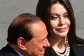Berlusconi môže byť vysmiaty: Jeho exmanželka mu musí vrátiť 60 miliónov eur!