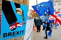 Britský parlament rozhoduje o odchode z EÚ: Opäť hrozí tvrdý brexit