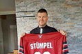 Hokejista Jozef Stümpel sa dočkal: Na staré kolená si zahral pod holým nebom!
