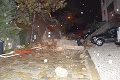 Zosunuli sa oporné múry v dvoch bratislavských mestských častiach: Poškodené zaparkované autá