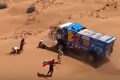 Hrôza na Dakare: Popredný pretekár zrazil fanúšika a bez zastavenia pokračoval v jazde!