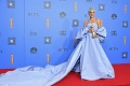 Snúbenec Lady Gaga zverejnil intímnu fotku speváčky: Nahá v posteli s cennou soškou