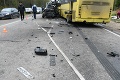 Tragická zrážka mikrobusu s autobusom: Zomrelo 13 ľudí