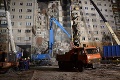 Obetí zrútenej budovy v Magnitogorsku pribúda: Hlásia už 33 mŕtvych, situáciu komplikuje veľký mráz