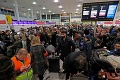 Totálne ochromené letisko Gatwick: V Londýne uviazli desaťtisíce pasažierov, ich osud je neistý!