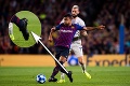 Známa značka zažalovala futbalistu Barcelony Rafinha: Zmluva, alebo milión eur!