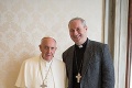 Pápež František poslal po Kiskovi dar pre odvolaného arcibiskupa: Reakcia šokovaného Bezáka