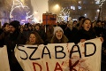 V Maďarsku to vrie: Tisíce protestujúcich pochodovali Budapešťou, zablokovali dva mosty
