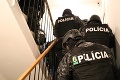 Policajti zasahujú proti podozrivým z extrémizmu: Urobili 31 prehliadok