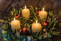 Prečo slávime advent a odkiaľ sa vzal veniec so sviečkami? Ten príbeh vás chytí za srdce
