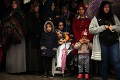 Turecko bojuje v Sýrii, ľudia utekajú z domovov: Boje vyhnali už tisícky civilistov