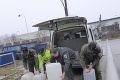 Colníci sa zbavili kontrabandov: Falošný alkohol skončil v čistiarni odpadových vôd