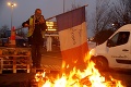 Protesty francúzskych študentov naberajú na obrátkach: Polícia na nich vytiahla slzotvorný plyn