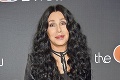 Cher na premiére biografického muzikálu: Babička v tele mladice