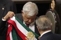 Mexiko má oficiálne nového prezidenta: Ľavičiar Obrador prisľúbil boj s korupciou