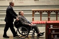 George Bush starší skončil deň po pohrebe manželky v nemocnici: Exprezident je už pri vedomí!