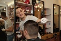 Bratislava je mekkou barbershopov: Kde a za koľko vás oholia?