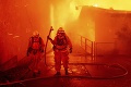 Donald Trump vyhlásil kvôli požiarom stav núdze: Pomoc z federálnych zdrojov