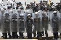 Protest študentov v metropole Venezuely: Policajti na nich vytiahli slzotvorný plyn