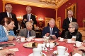 Princ Charles sa stretol s ľuďmi, ktorí si pred 80 rokmi prešli peklom: Mrazivá spomienka na minulosť