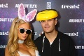 Paris Hilton sa zasnúbila s mladým hercom: To aký šuter kúpil bohatej dedičke?!