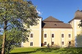 Historická budova má po 43 rokoch novú fasádu: Kaštieľ v Hanušovciach opravili za 350-tisíc €