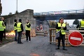 Vo Francúzsku protestanti blokujú cesty: Vodička vrazila do ženy, tá následne zomrela