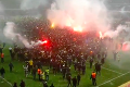 Šialenstvo vo Švédsku: Fanúšikovia po triumfe zobrali ihrisko útokom!