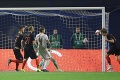 Chorváti vybojovali výhru v nadstavenom čase, Belgicko nedalo šancu Islandu