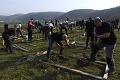 Na najmorbídnejšej výstave na Slovensku sa súťaží v kopaní hrobov: Fotka číslo 3 vás totálne odrovná!