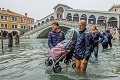 Vážna situácia v Taliansku: Búrky spôsobili zosuvy pôdy a zablokovali cesty
