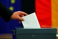 V Nemecku sa začali parlamentné voľby: Favorit na víťazstvo je jasný