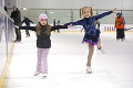 Ľadová sezóna sa opäť začína: Koľko vyjde rodinu 1,5 hodinová zábava na korčuliach?
