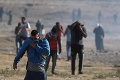 Protesty v pásme Gazy neustávajú: Izraelskí vojaci postrelili 7 Palestínčanov