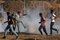 Protesty v pásme Gazy neustávajú: Izraelskí vojaci postrelili 7 Palestínčanov