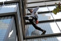 Francúzsky Spiderman chcel bez istenia zdolať mrakodrap v Londýne: Takto to dopadlo