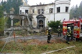 Rozsiahly požiar na zámku v Kunerade: Zasahovať museli desiatky hasičov, história sa opakuje