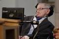 Gesto rodiny Stephena Hawkinga: Pľúcny ventilátor, ktorý mal až do smrti, darovali nemocnici