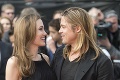Brad Pitt mení svoj vzhľad podľa aktuálnej partnerky: Tie fotky povedia viac než tisíc slov