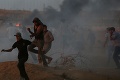 Dramatické zábery z protestov: Izraelskí vojaci zastrelili 6 Palestínčanov, ďalších 140 zranili