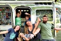Manželia so 4 deťmi predali dom snov a kúpili karavan: Stačí jeden pohľad a budete im závidieť