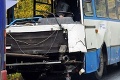 Pri tragickej nehode zomrelo 42 ľudí, z toho 8 detí: Autobus po náraze padal dvadsať metrov