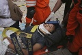 Indonézia sa pripravuje na masové pohreby obetí cunami: Žiada aj o zahraničnú pomoc