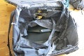 Pozrite si foto, v akom stave našla pasažierka svoju batožinu: Veď vyzerá, akoby v nej vybuchla bomba