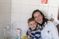 Veronika trávi svoj voľný čas v nemocnici: Vedkyňa zabáva choré deti